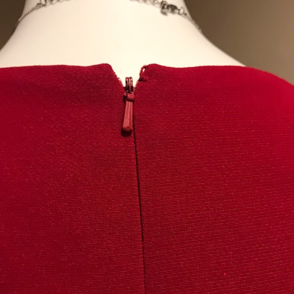 Donna Morgan women's burgundy wine colored with brown web like design, S… - Picture 7 of 11